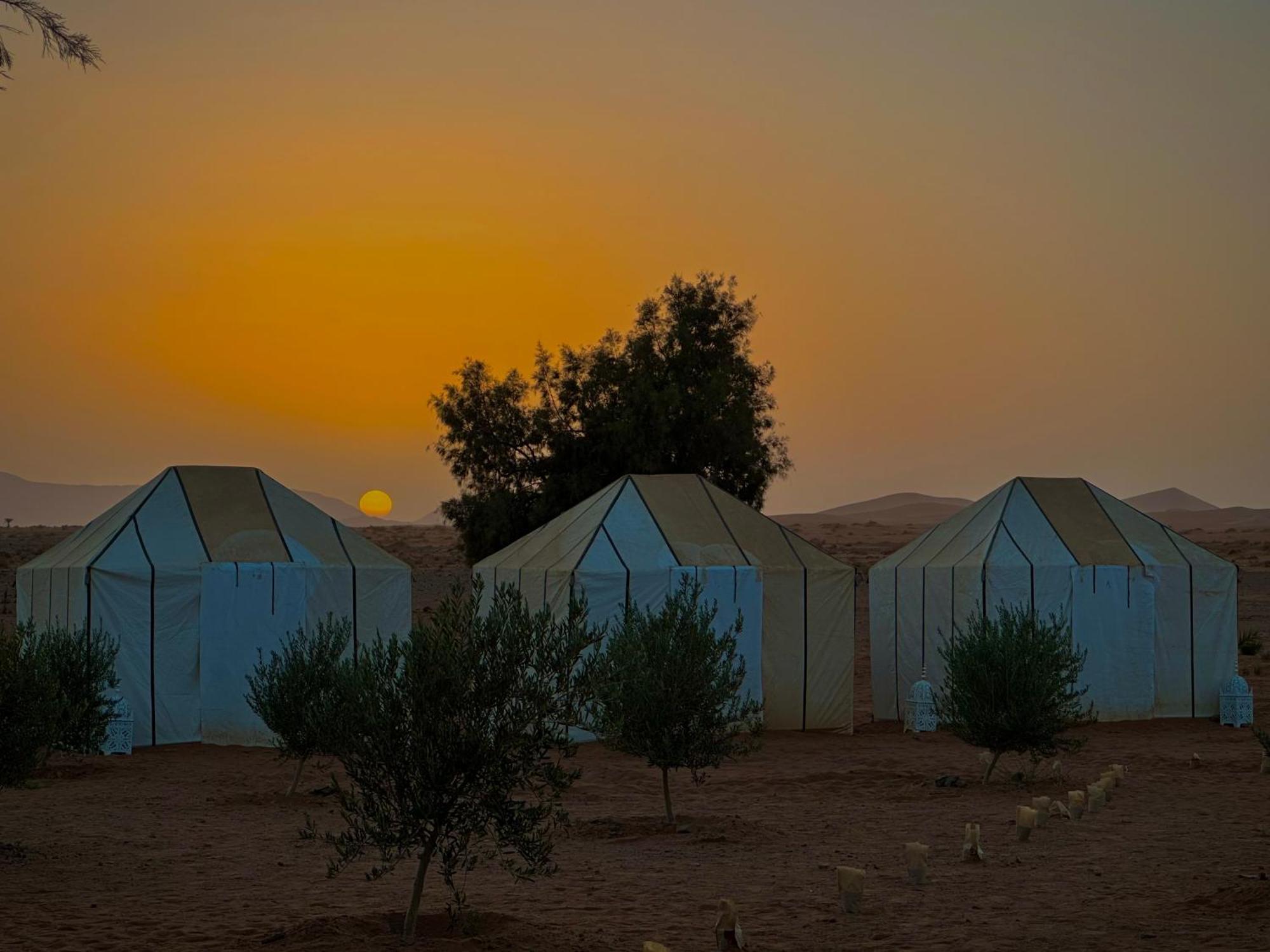Porte De Sahara Ouzina Exteriör bild