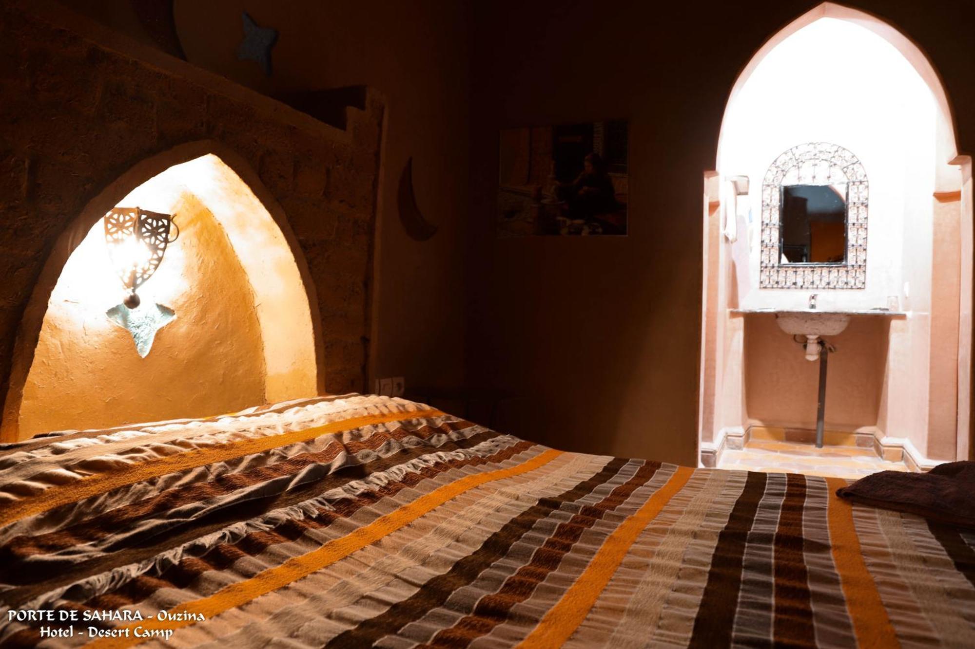 Porte De Sahara Ouzina Rum bild