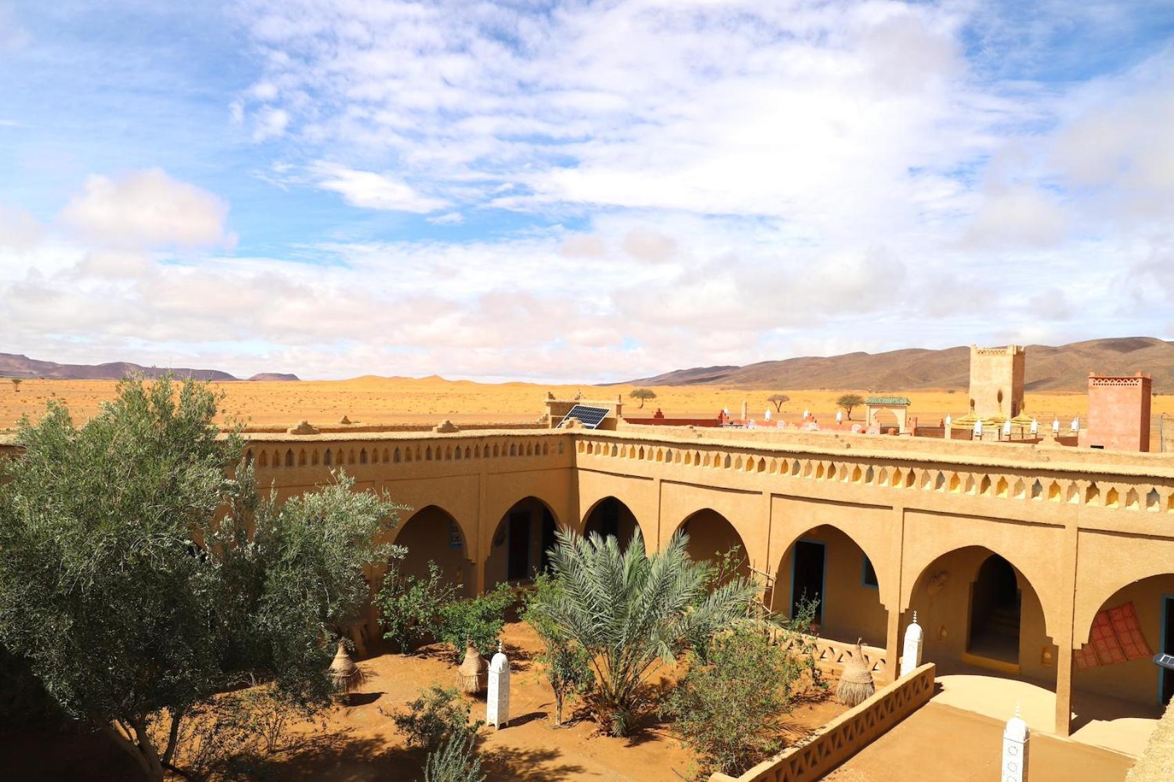 Porte De Sahara Ouzina Exteriör bild